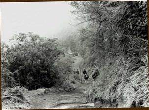 [IMAGE - the way down &copy; Simon Stettner]